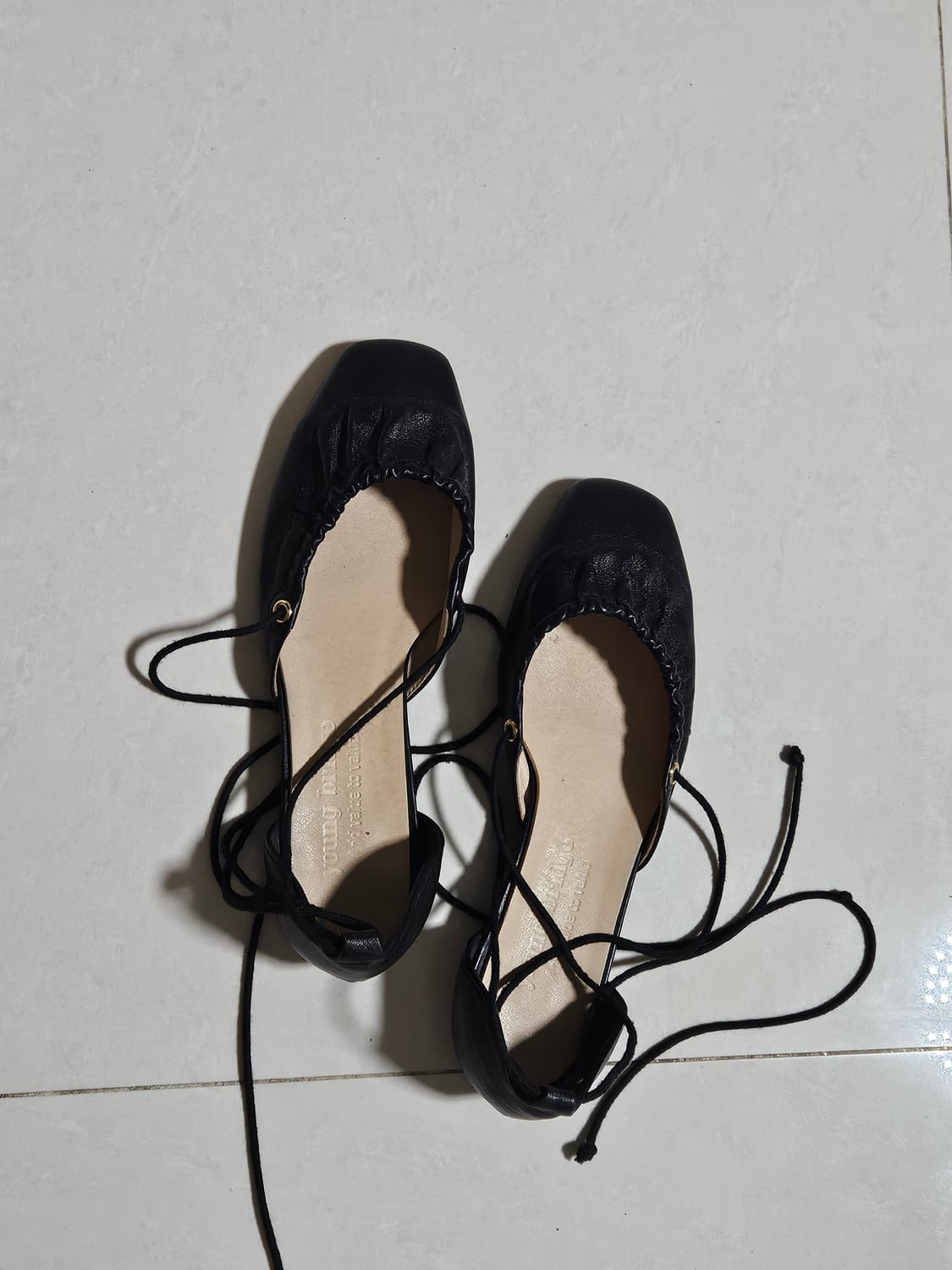 영브릿지 레이스업 플랫 상품이미지1