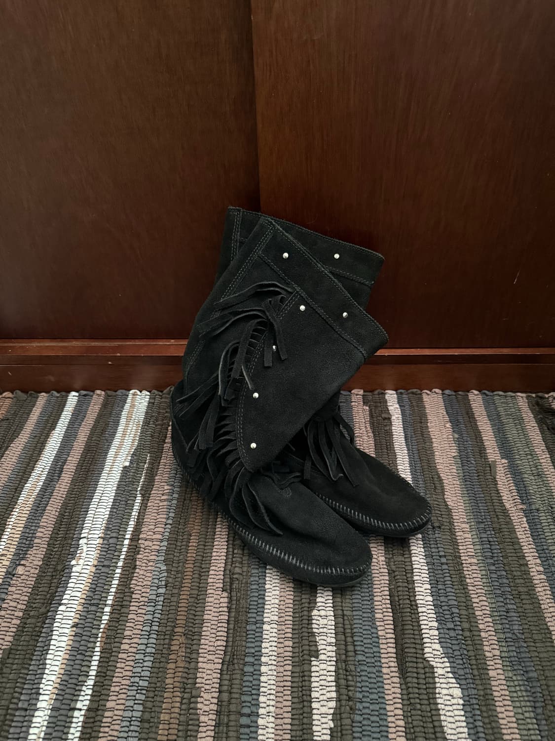 MINNETONKA fringe suede boots 상품이미지2