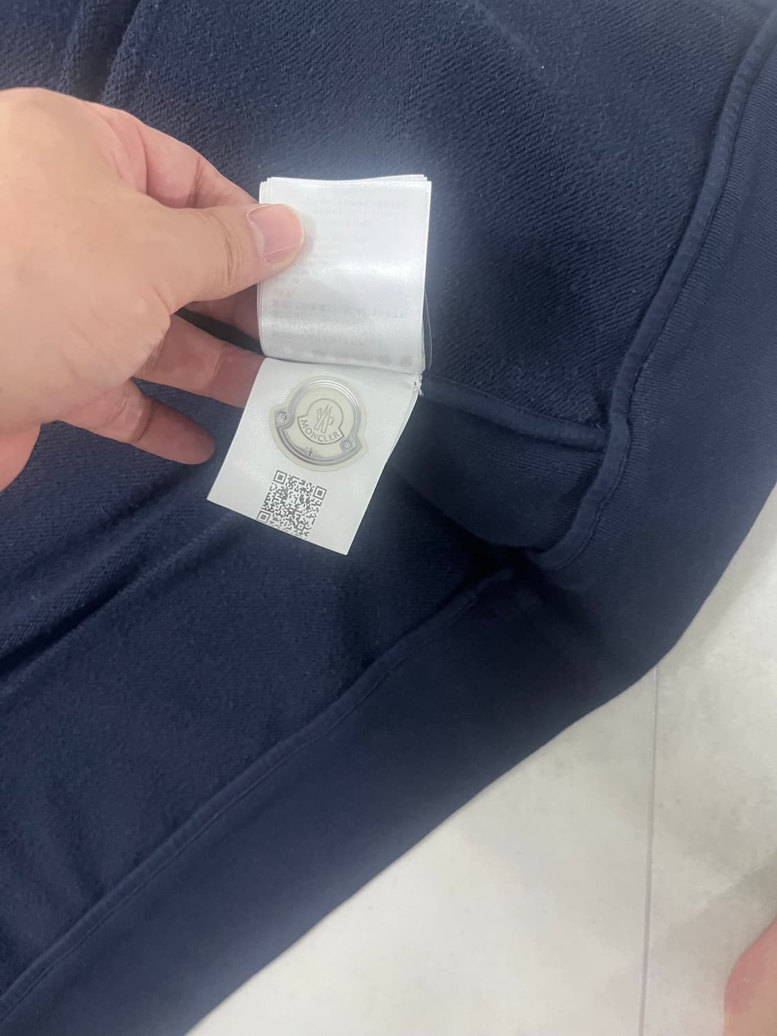 몽클레어 지니어스 후드 네이비 상품이미지5