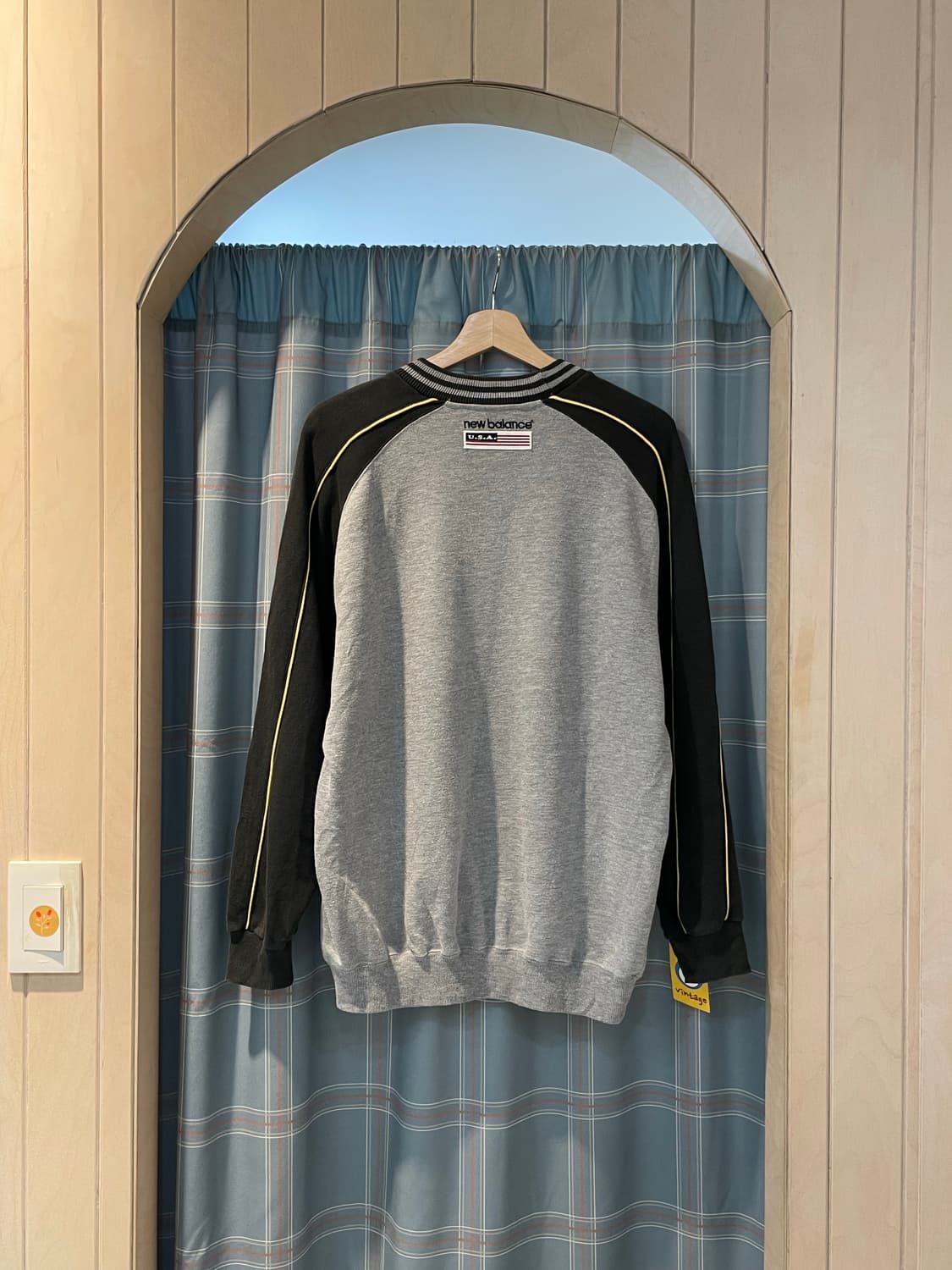 뉴발란스 올드스쿨 맨투맨 L 상품이미지4