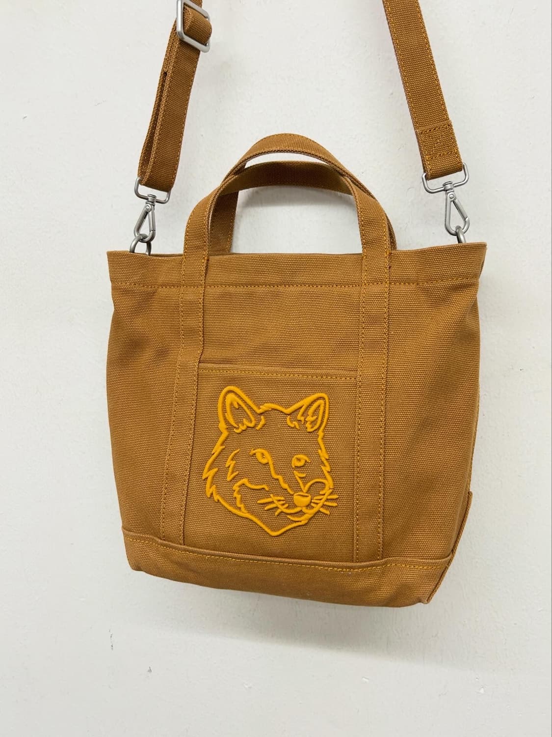 메종키츠네 폭스 자수 캔버스 토트백 스몰 상품이미지1