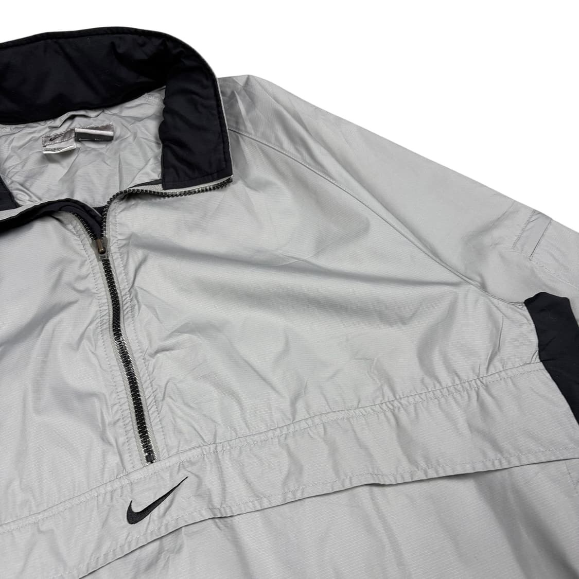 나이키00‘s 그레이컬러 하프집 바람막이 상품이미지2