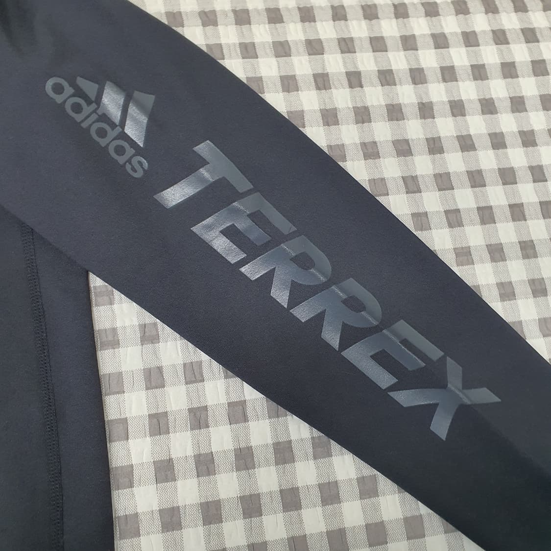 아디다스 하이넥 기능성 긴팔티 남자95~100 상품이미지5