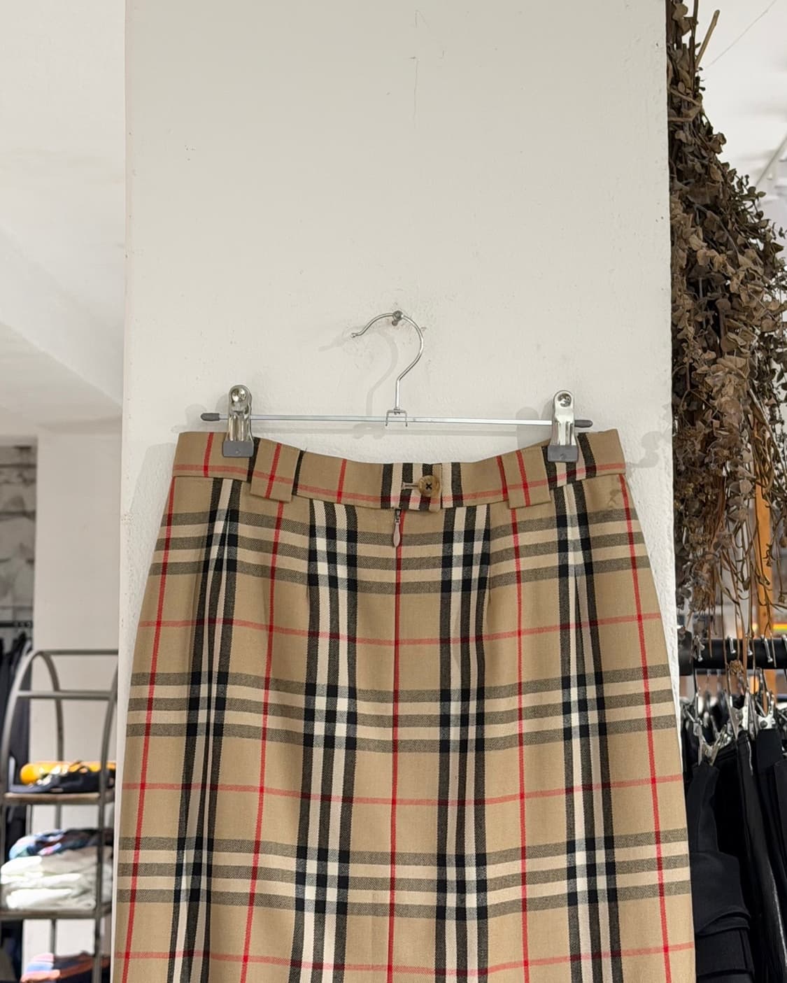 버버리 베이지 노바체크 미디스커트 상품이미지2