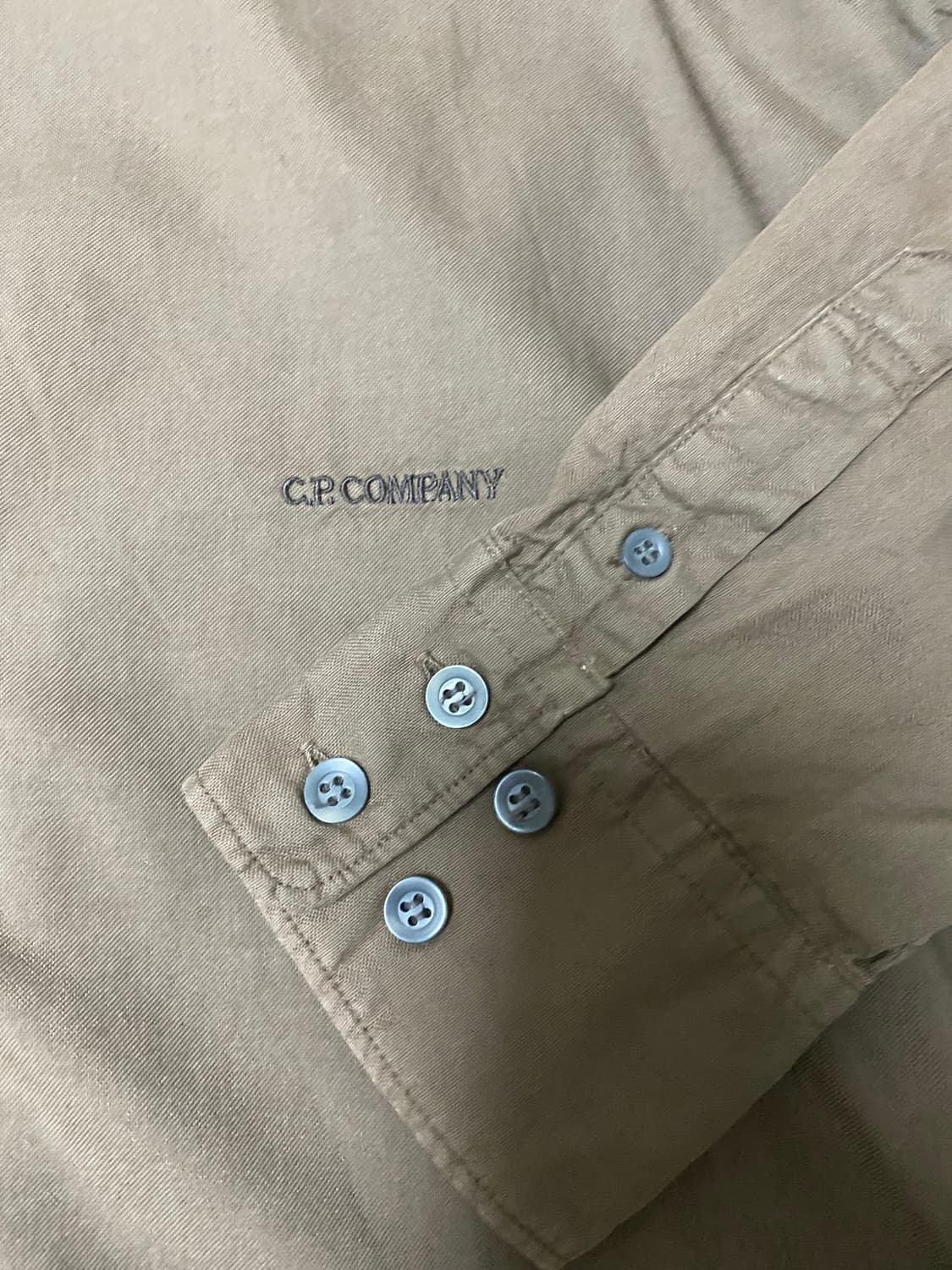 C.P.컴퍼니 로고 자수 셔츠 상품이미지4