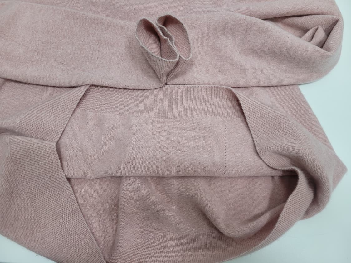 MIKVE 22FW 미크베 울 캐시미어 터틀넥 니트 / 여 M 핑크
 상품이미지7