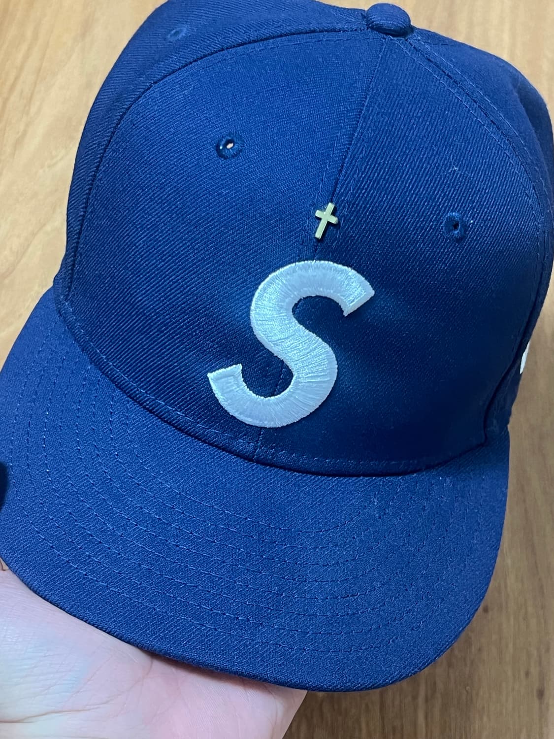 슈프림 뉴에라 60.6 상품이미지2