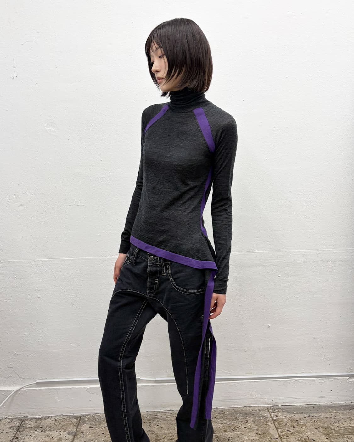 휴고 보스 헴-타이 파이핑 디테일 터틀넥 니트 상품이미지3