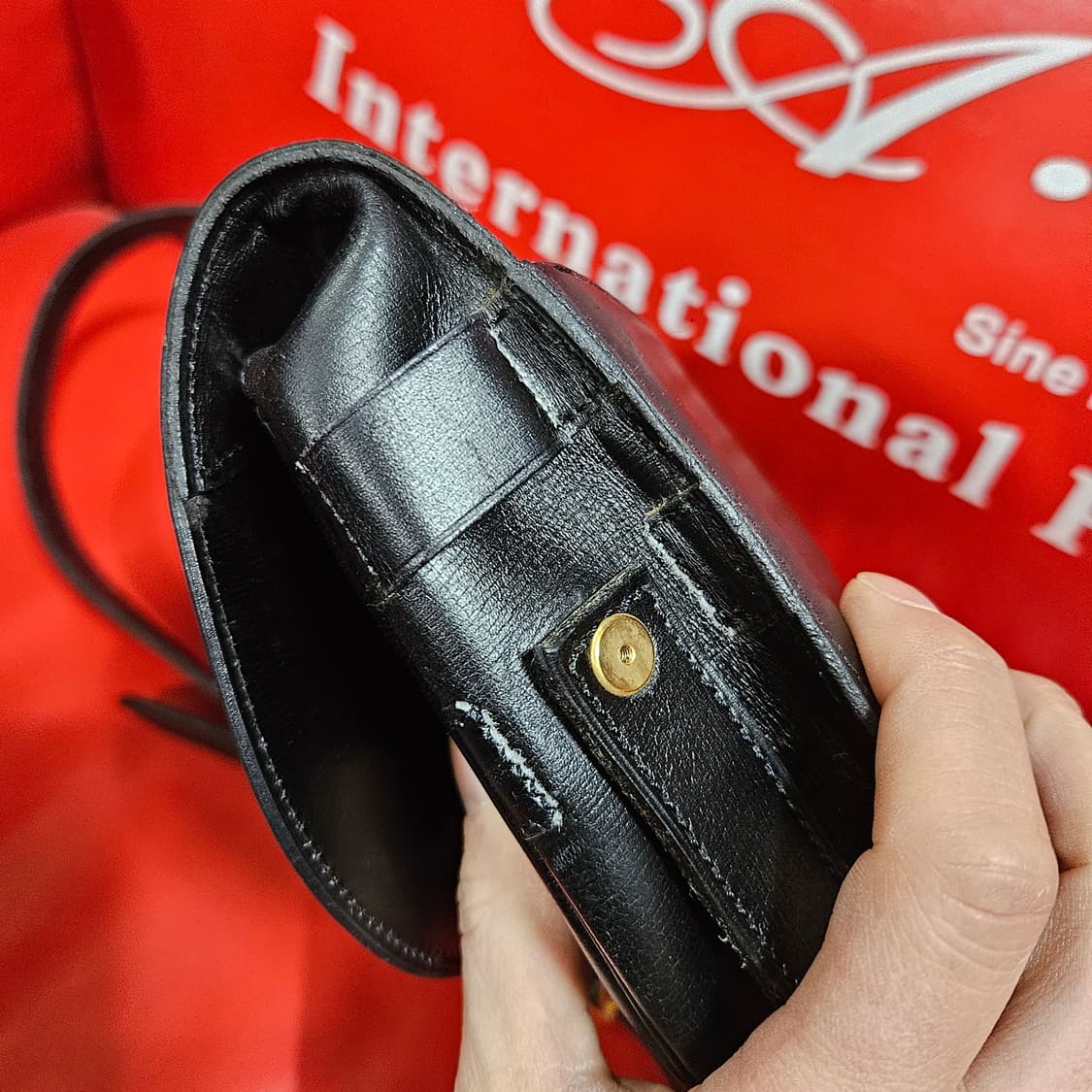 크리스찬 디올(Christian Dior) 빈티지 CD로고 반달 크로스백 상품이미지4