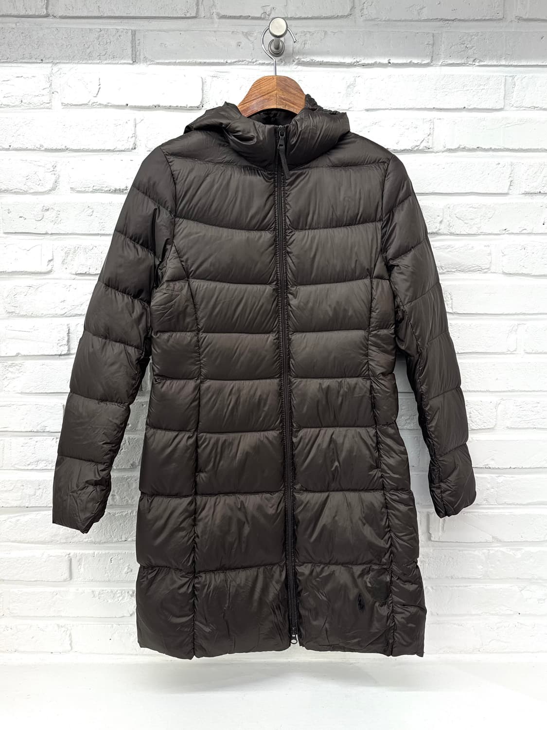 유니클로 브라운 여성 경량패딩 상품이미지1