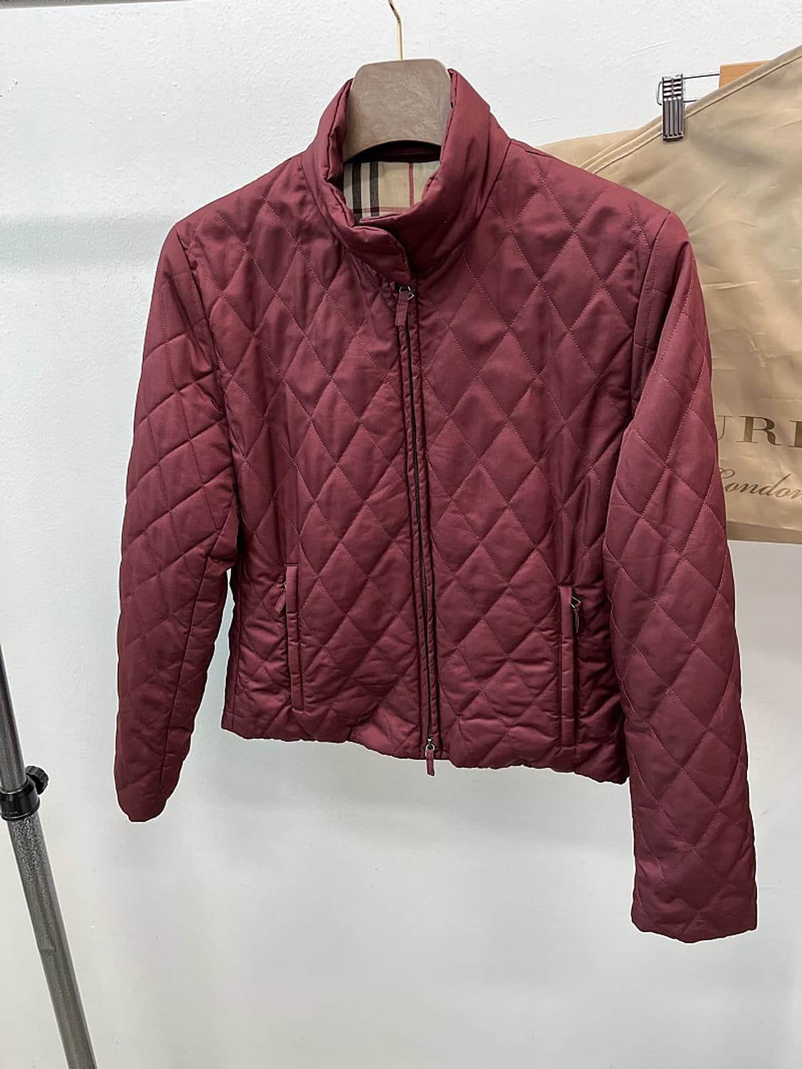 여) 버버리 버건디 퀼팅집업  상품이미지4