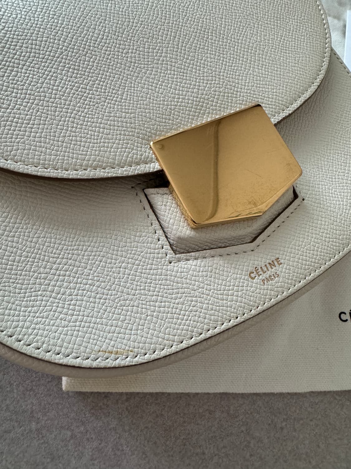 셀린느 트로터백 상품이미지3