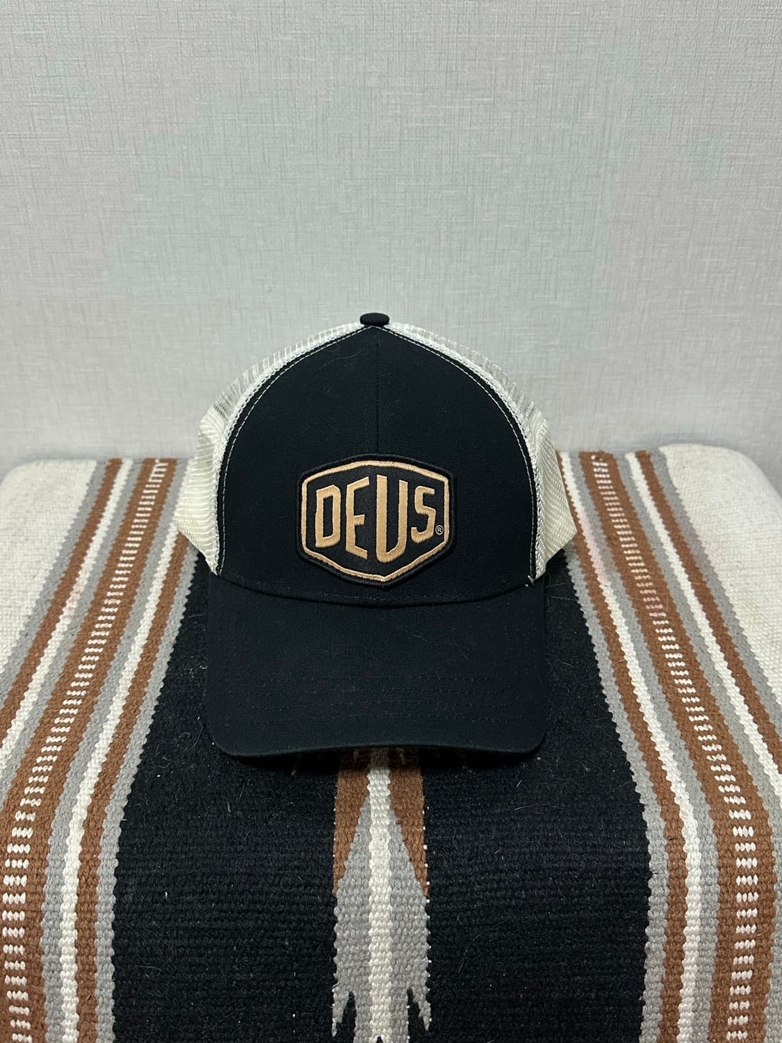 [데우스] Deus Woven Shield Trucker Cap 상품이미지1