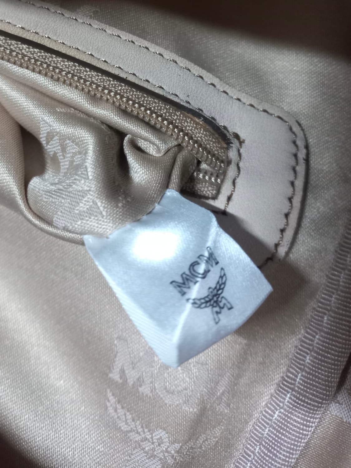 정품 MCM 비세토스 스타크 백팩 베이지 상품이미지9