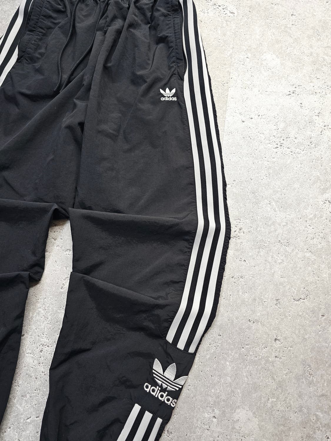 아디다스 삼선 빅로고 트랙팬츠 바람막이 바지 상품이미지3