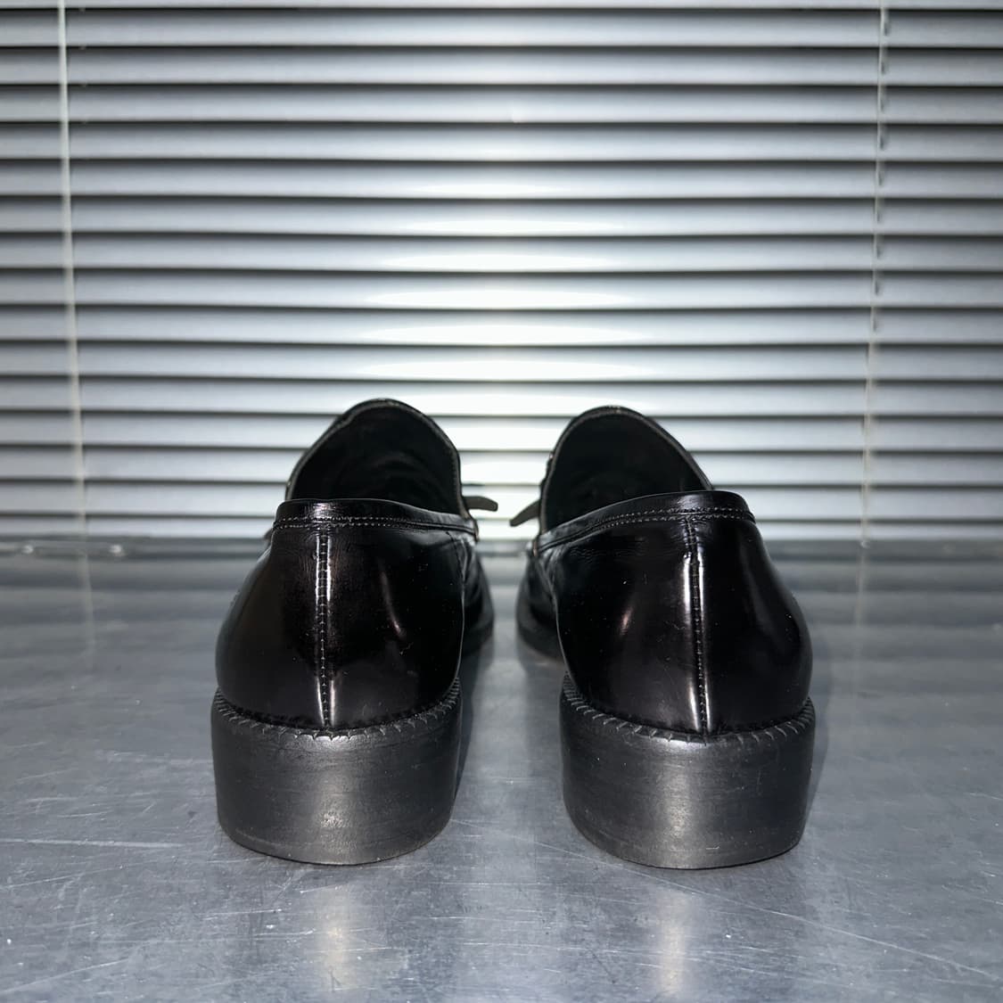 00s 블랙 프라다 스퀘어 토 버쿨 로퍼 상품이미지6