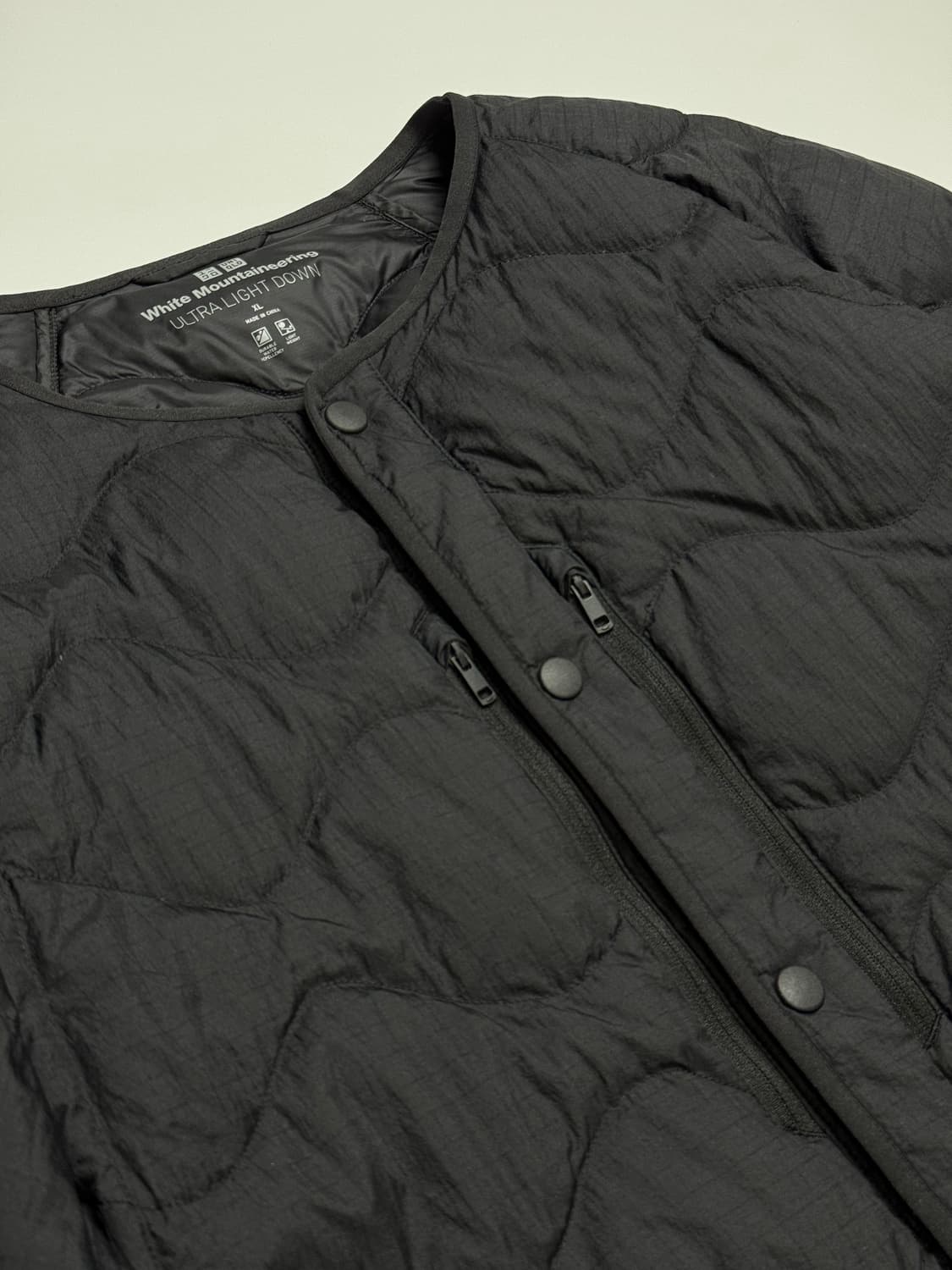 유니클로 X 화이트마운티니어링 경량 패딩 다운 블랙 XL 상품이미지3
