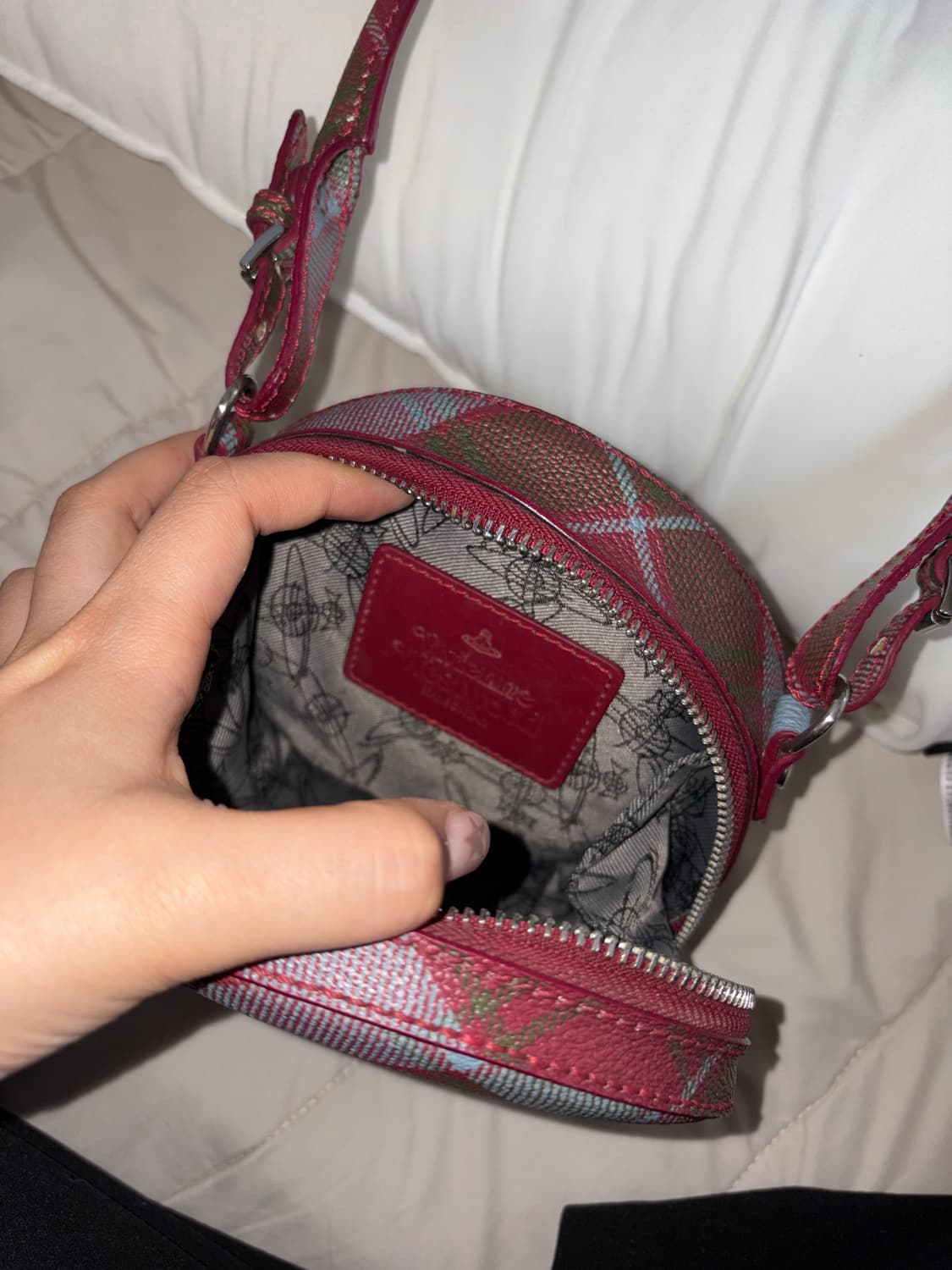 비비안웨스트우드 타탄체크 미니 크로스백 상품이미지2