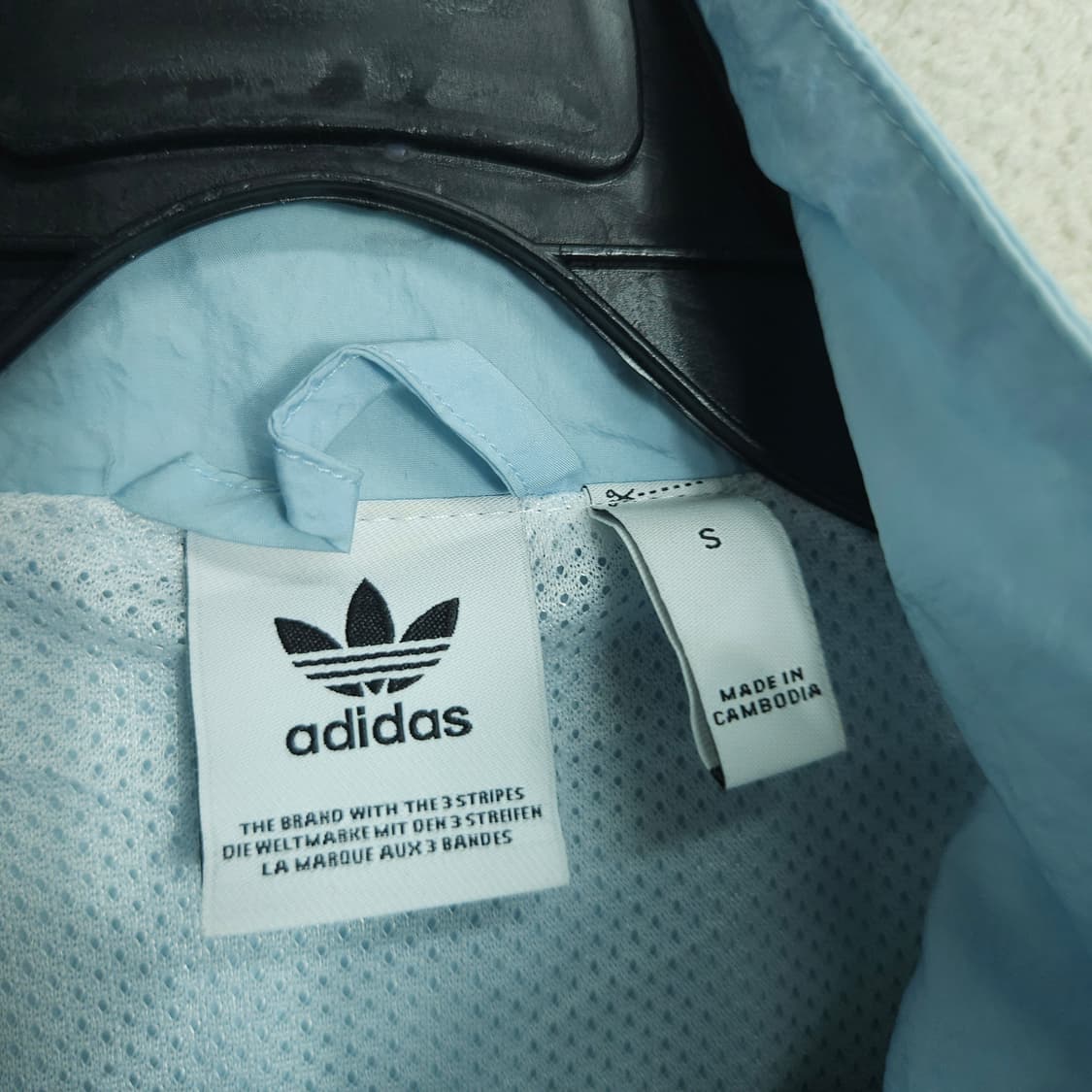 아디다스 빅트레포일 바람막이 S 상품이미지4