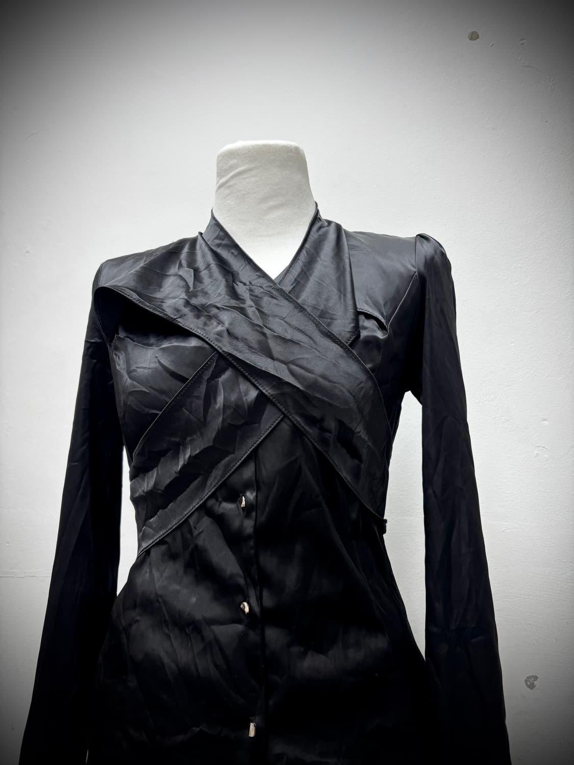 [Aesthetic Mood] 00’s Black Shirts 상품이미지5