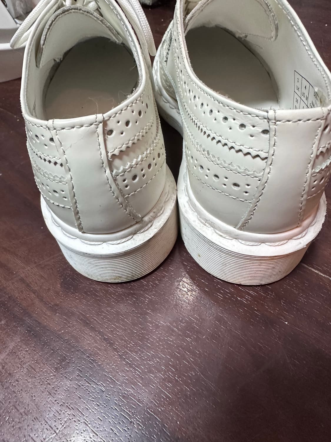 닥터마틴 3989 윙팁 화이트 uk3 상품이미지3