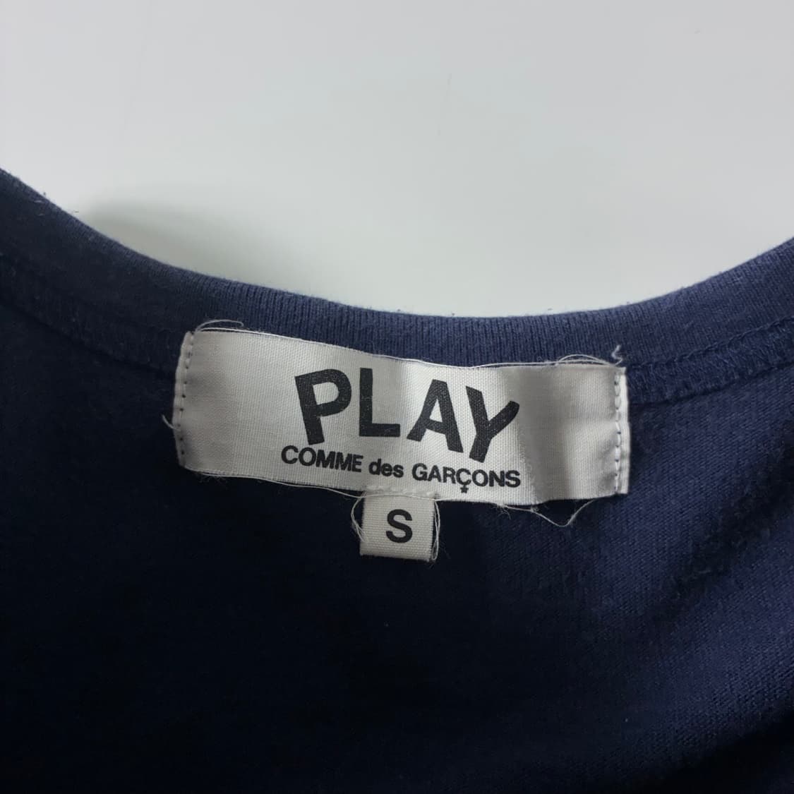Comme des garsons  꼼데가르송 더블하트 네이비 반팔티셔츠  상품이미지3