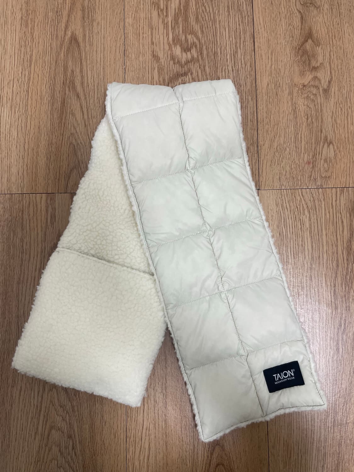 taion 패딩 머플러 상품이미지1