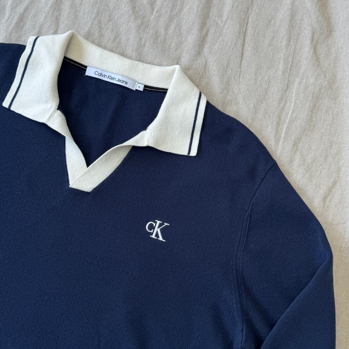 캘빈클라인진스 오픈카라 배색 네이비 니트 XL 상품이미지2