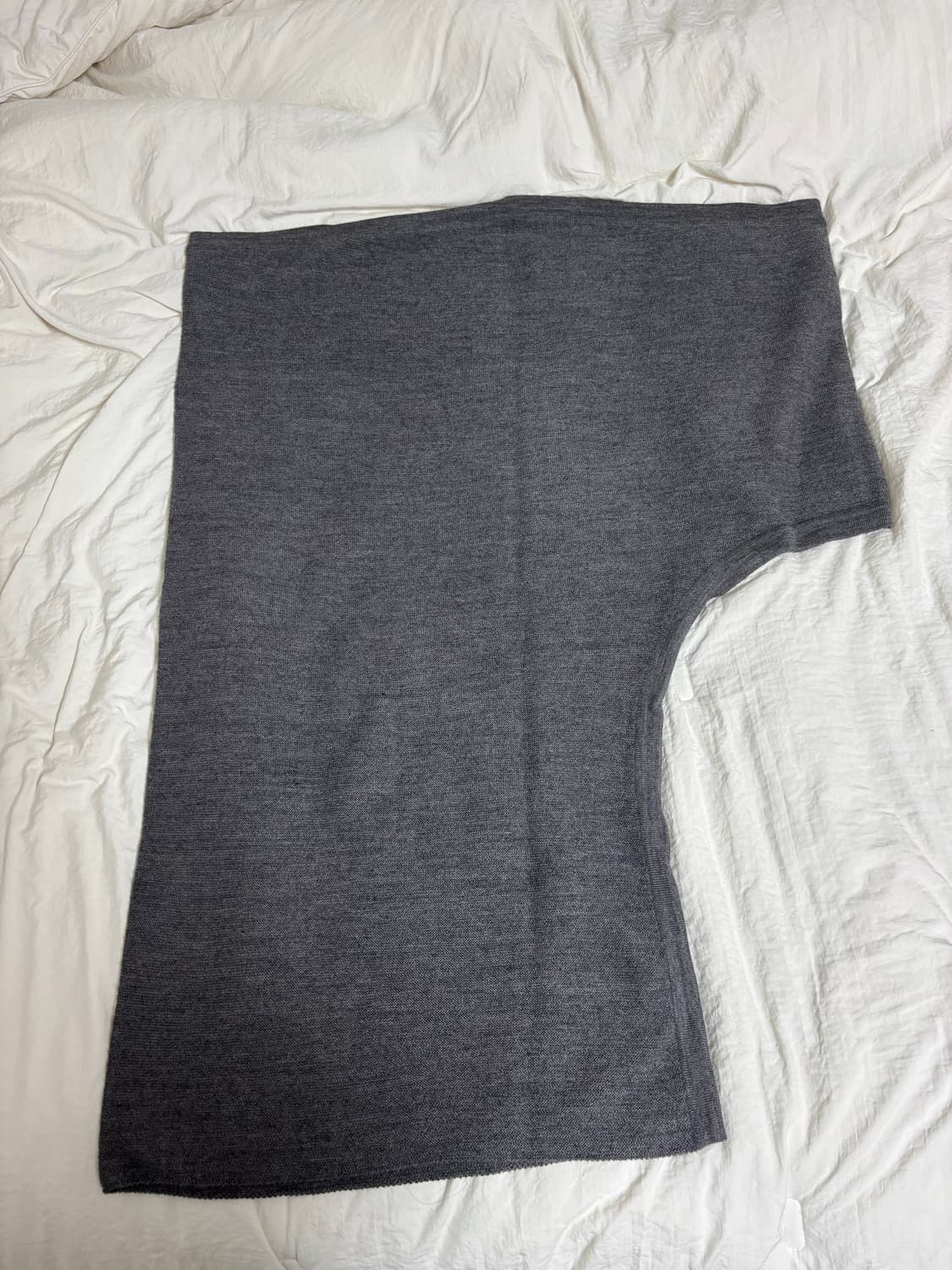 리포스 repos Unbal Off-Shoulder Knit 상품이미지2