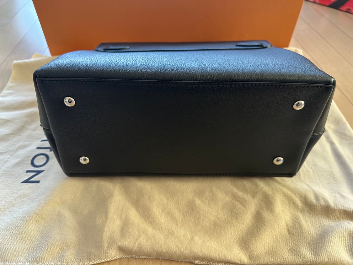 루이비통 락미에버 MM 블랙 상품이미지4