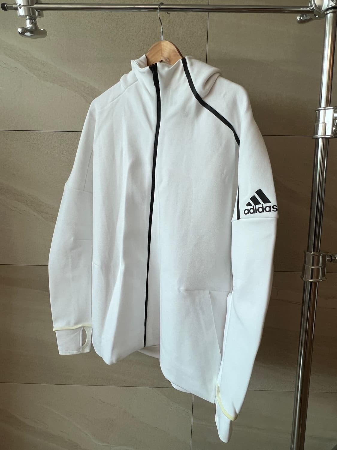 [110/2XL] [새제품] 아디다스 야상 바람막이 (가볍고 탄탄함) 상품이미지3