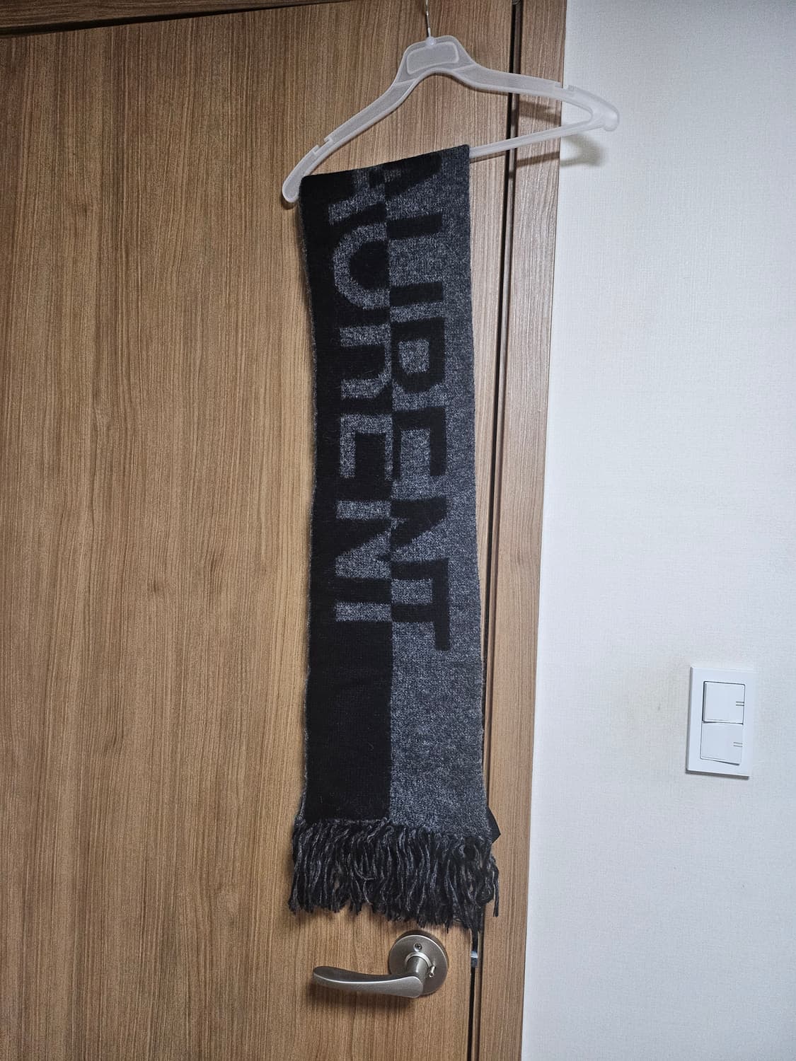 생로랑 머플러 상품이미지7