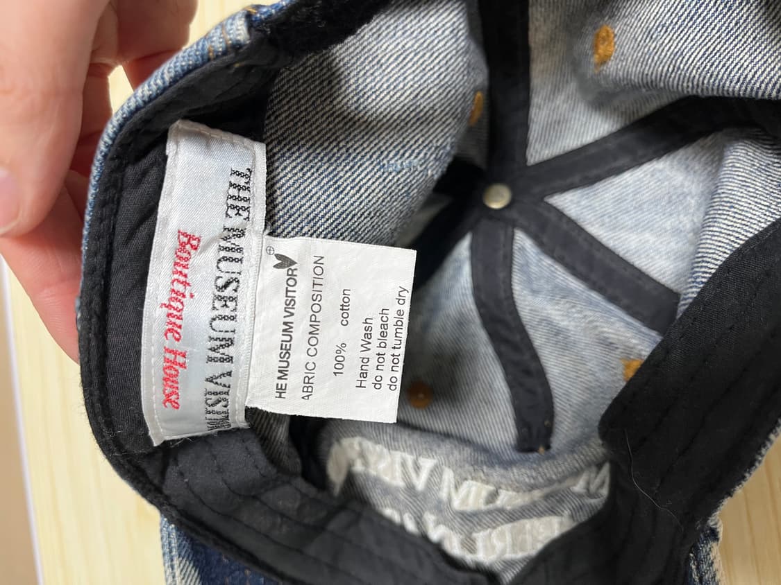 더뮤지엄비지터 모자 상품이미지5