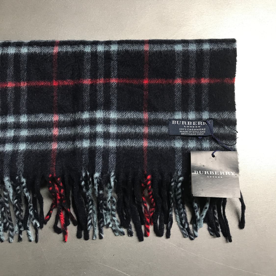 버버리 정품 캐시미어 머플러 네이비 상품이미지2