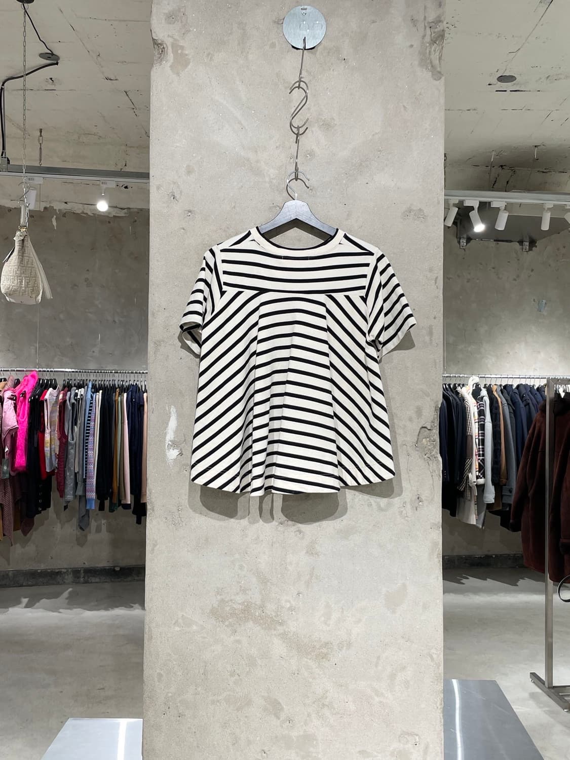 레이 빔즈 아이보리 스트라이프 A라인 보더 하프티 상품이미지6