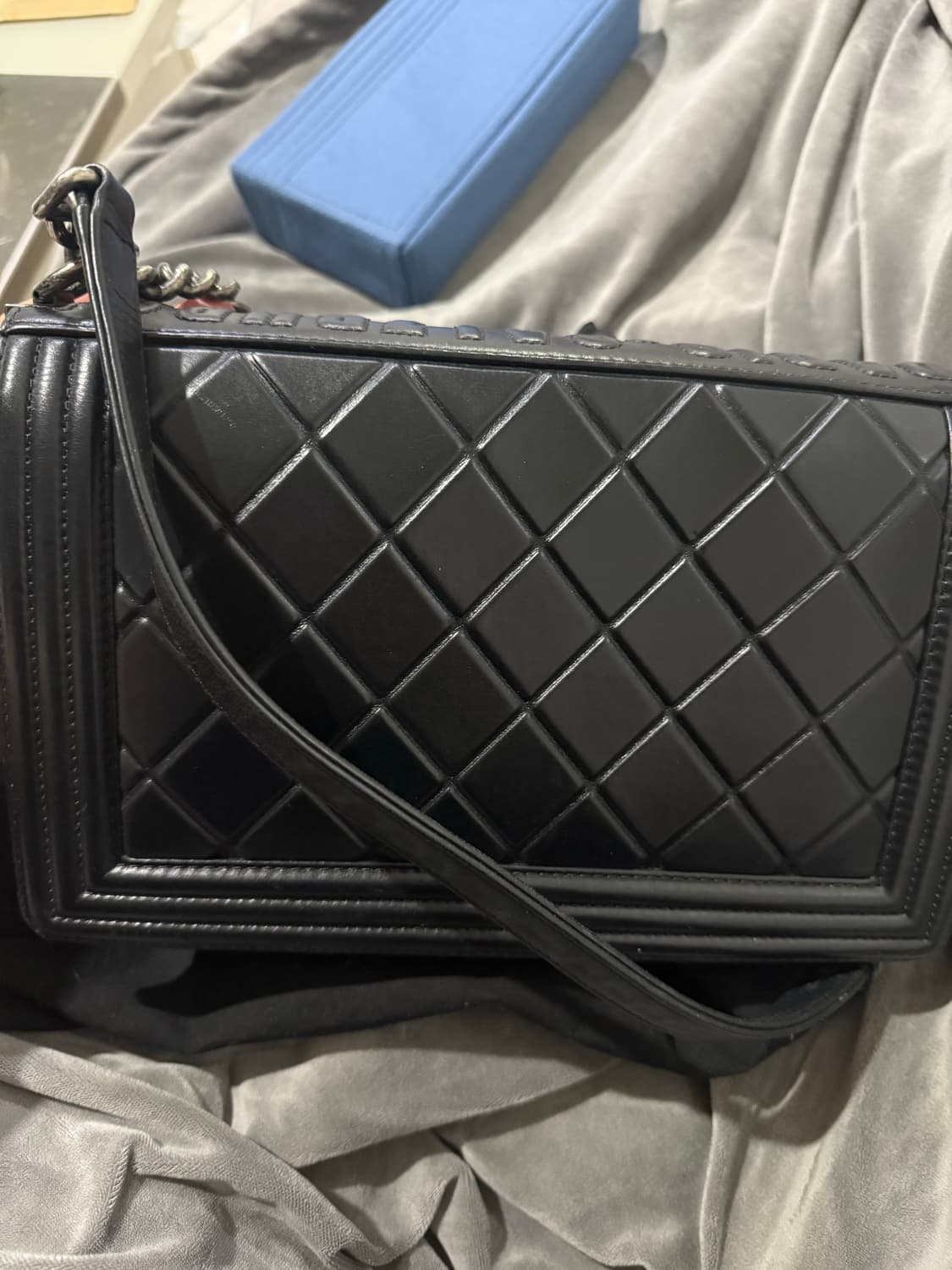 샤넬 보이백 미디움  상품이미지3