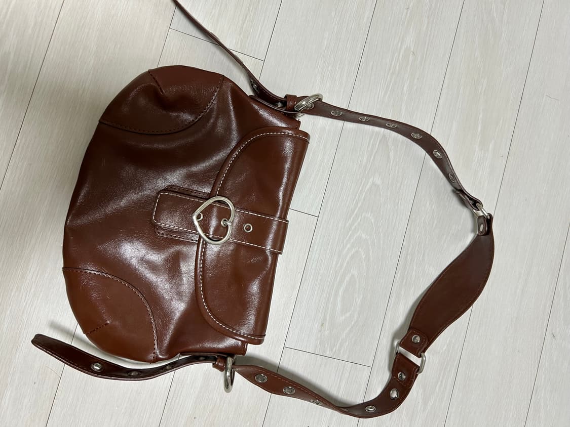 하트 브라운 숄더백 상품이미지1