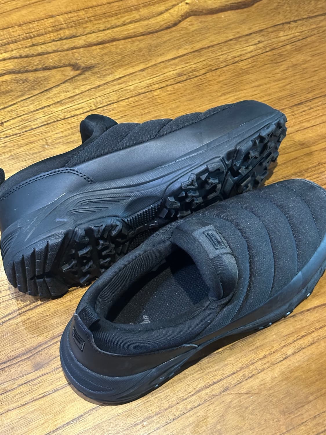 휠라 패딩 슬립온 245mm 블랙 상품이미지9