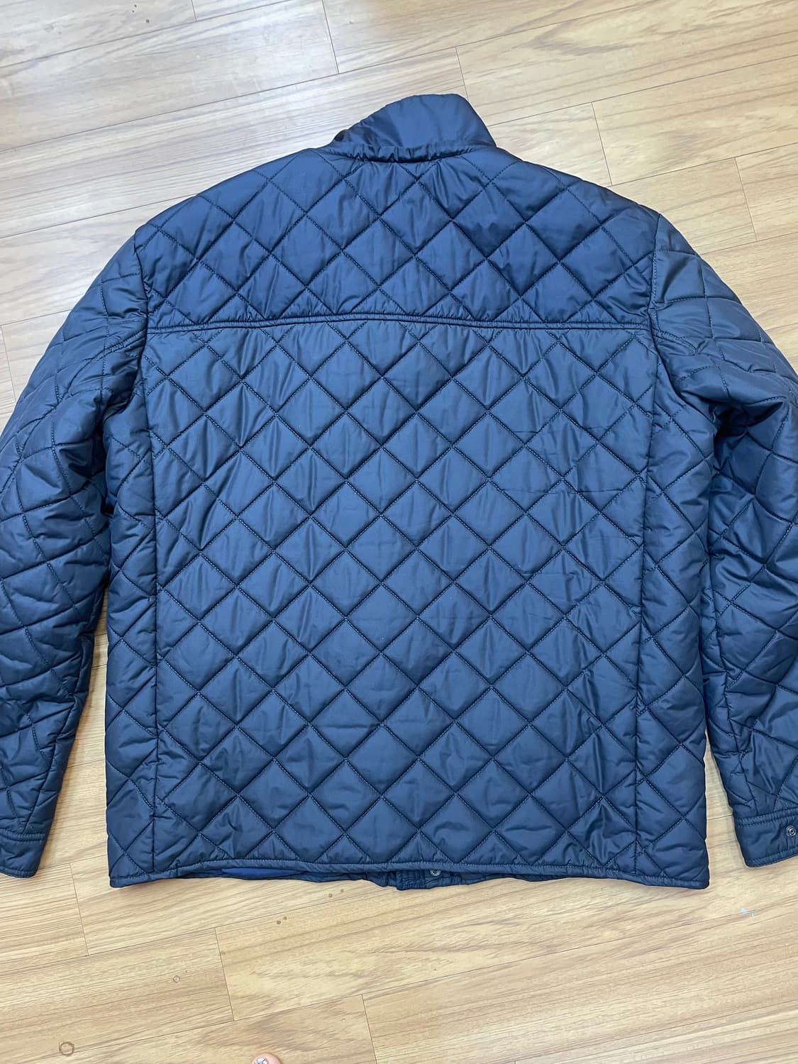 타미힐피거 네이비 퀼팅 자켓입니다. 사이즈는 XXL이고, 넉넉하게 입으실 상품이미지2