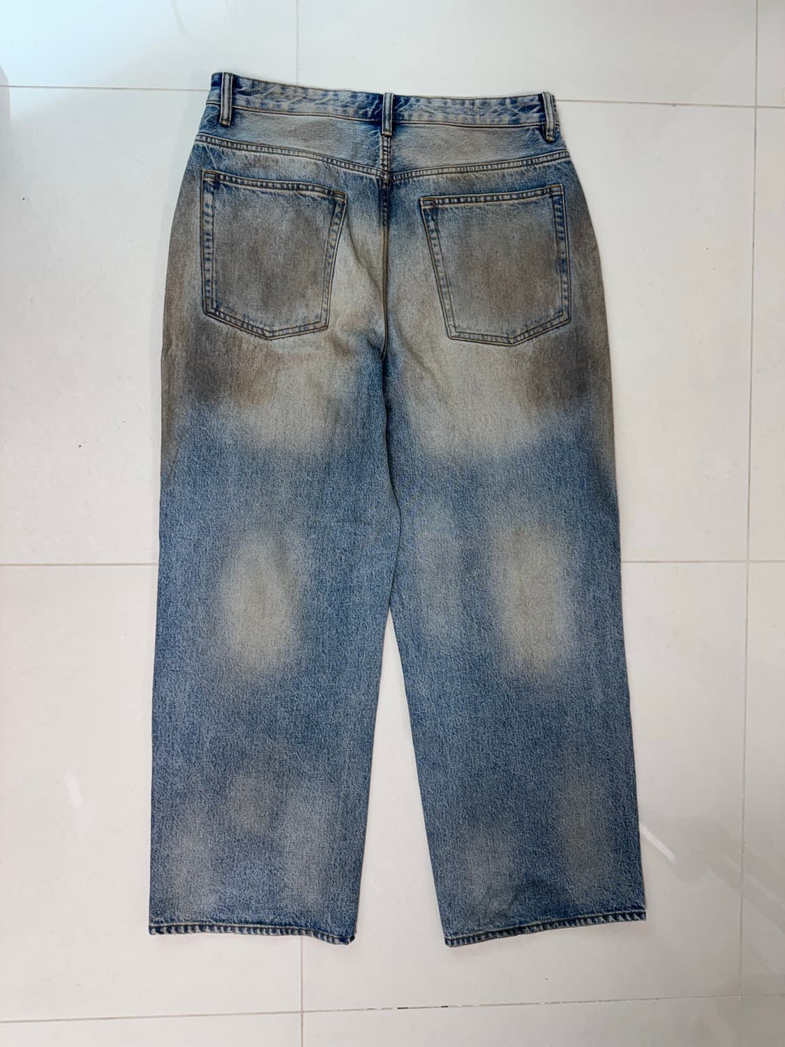 Zara 아크네맛 배기핏 진 (34) 상품이미지3