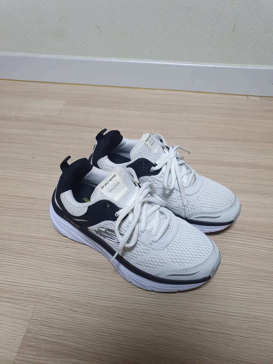 스케쳐스 디럭스워커 운동화 255 상품이미지2