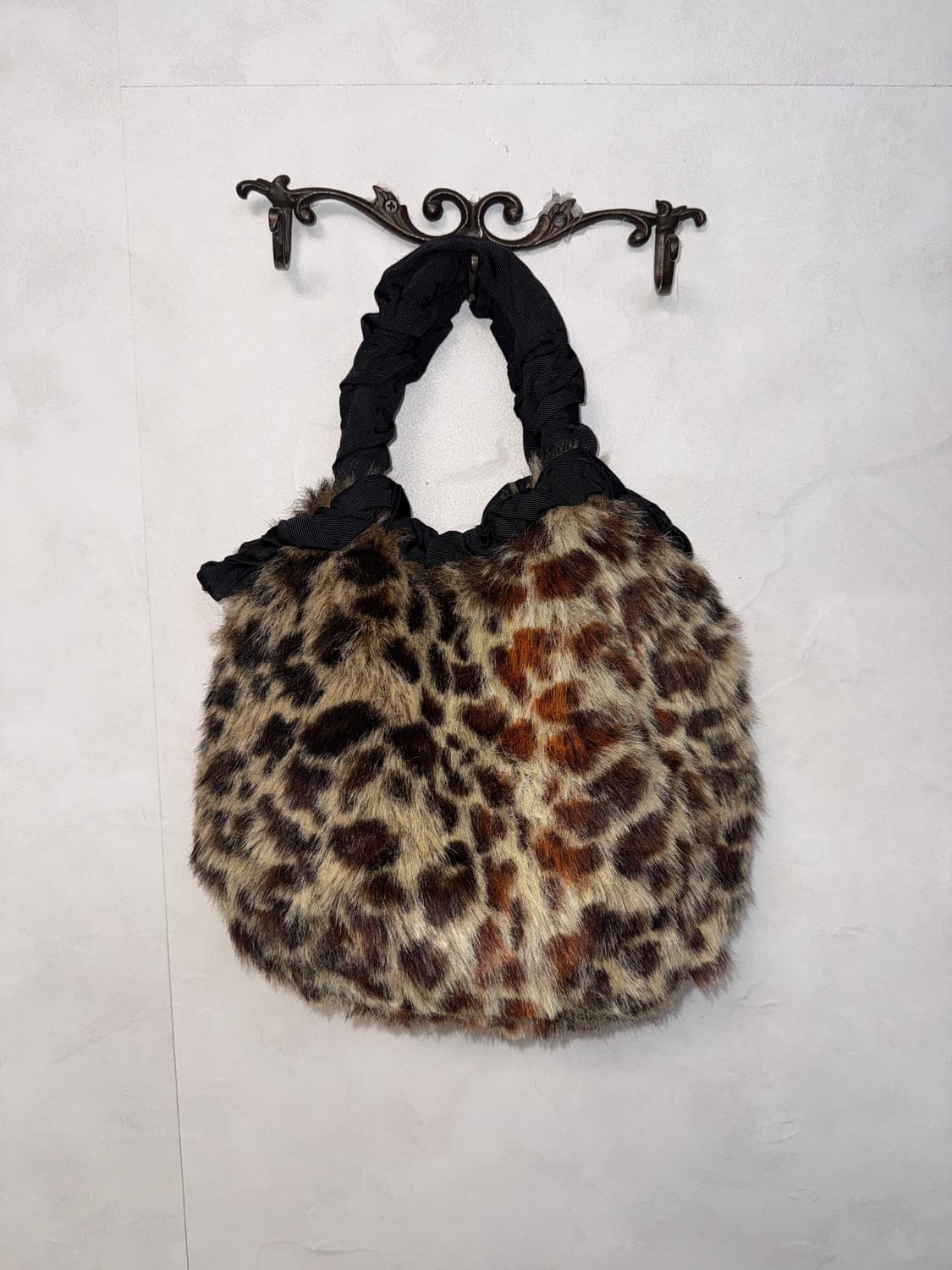 Mixed brown leopard fur shoulder bag 상품이미지1