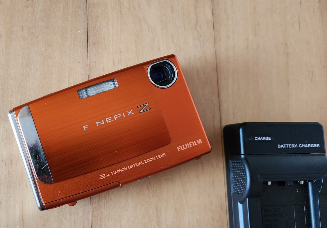 후지필름 파인픽스 Z10fd 디카 디지털 카메라 팝니다. 상품이미지3