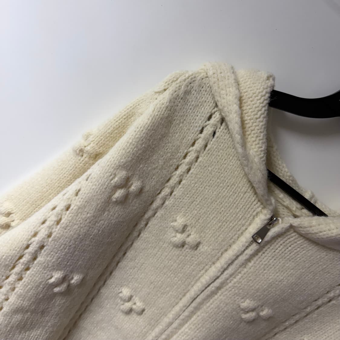 새상품 여자 퐁퐁 니트 후드집업 상품이미지4