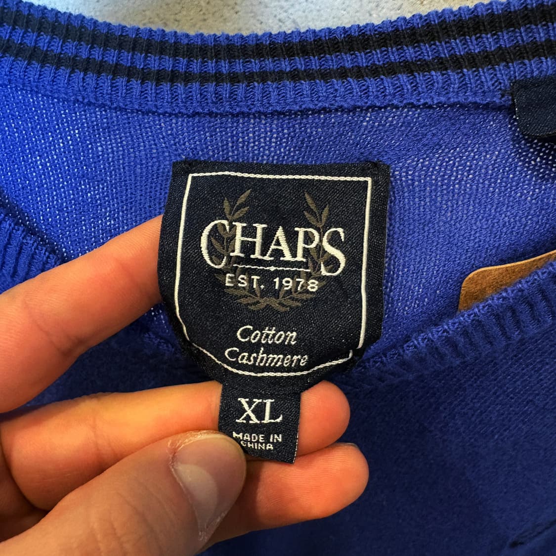 CHAPS 폴로 챕스 브이넥 코튼니트 로렐리스 자수 디테일 블루 상품이미지7