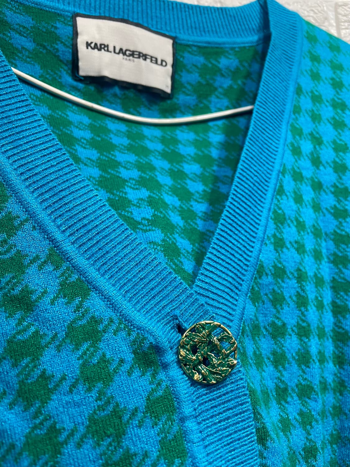 칼라거펠트 금장단추 니트가디건:) 상품이미지2