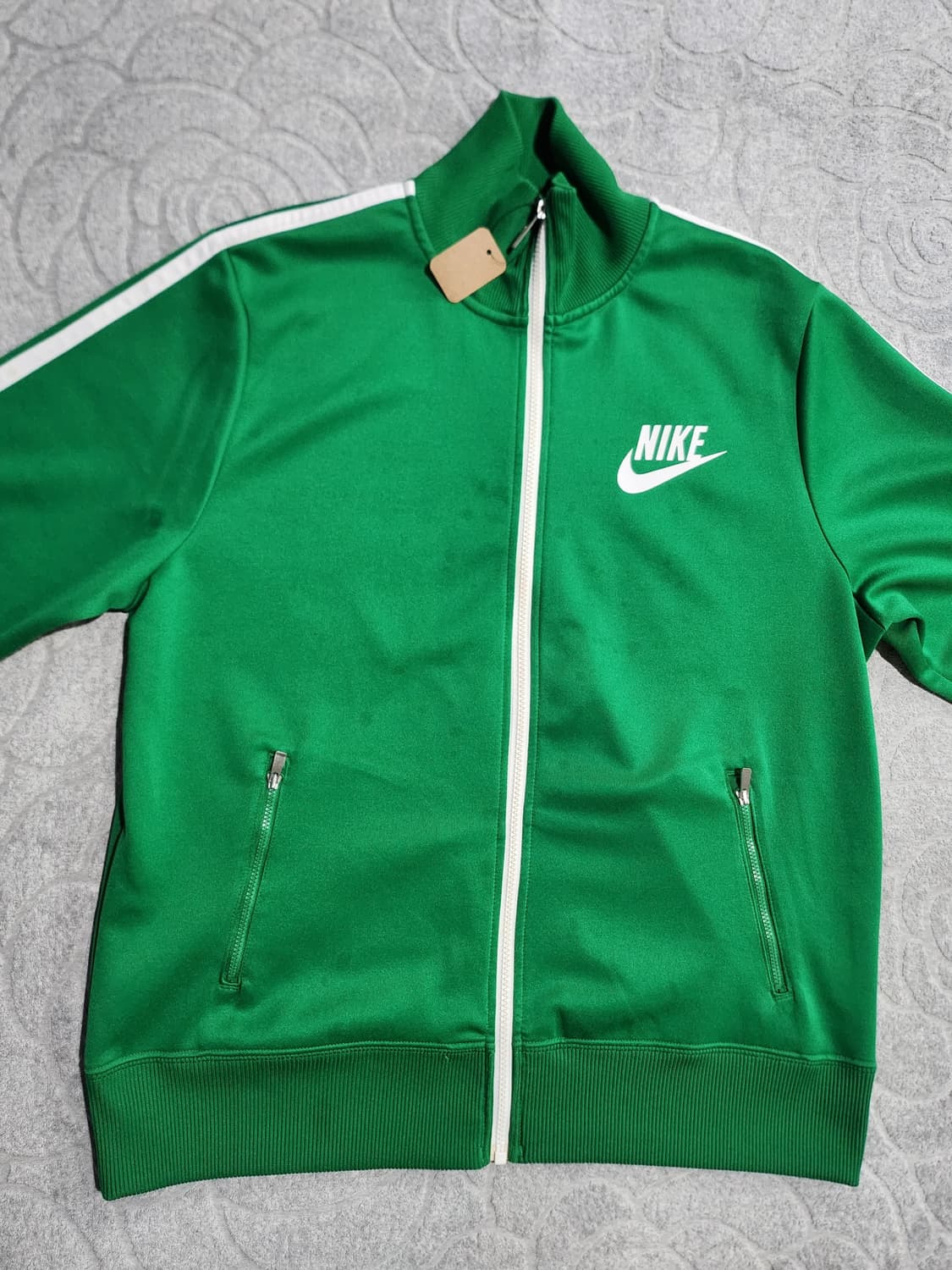 //Nike 트랙 자켓 L 상품이미지1