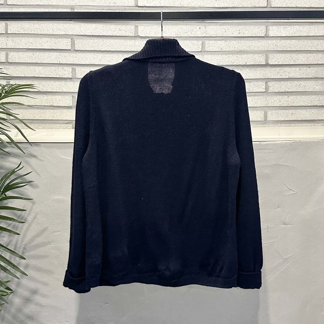 JPN VINTAGE 케이블 니트 가디건 카라넥 투포켓 디테일 네이비 상품이미지3