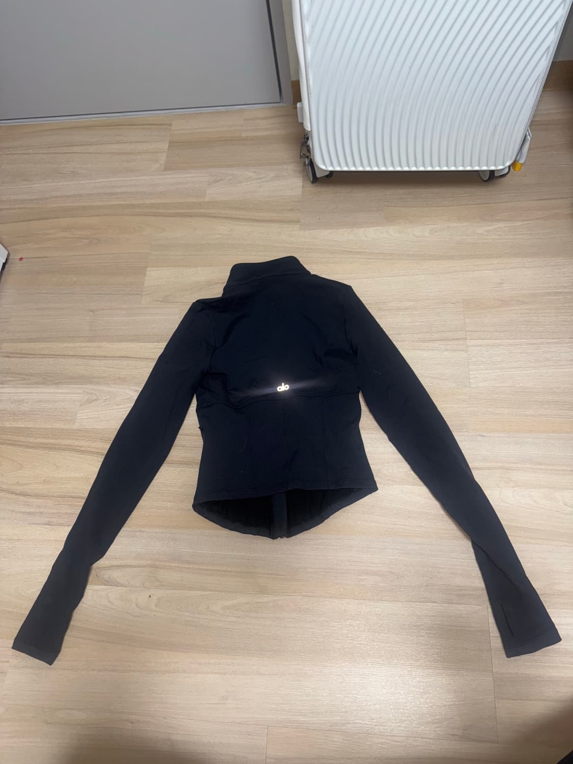 알로 요가 코르셋 집업 블랙 싸게 팔아요 상품이미지3