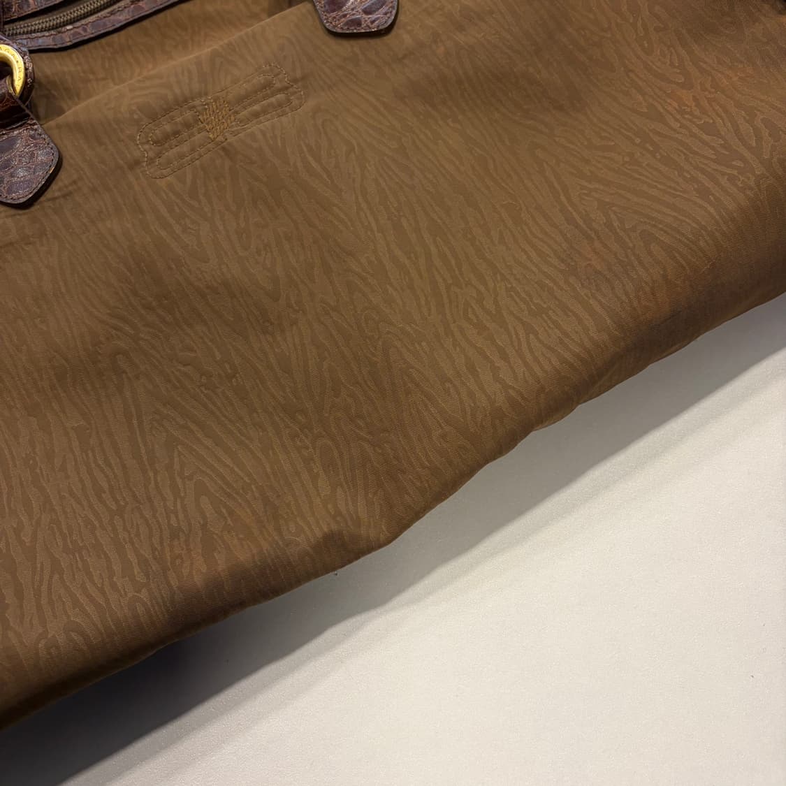 발렌시아가 빈티지 악어가죽 브라운 토트백 상품이미지4